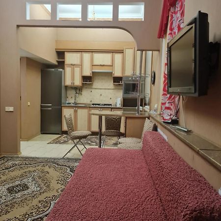 Центр, Євгена Коновальця, 3 Apartman Luck Kültér fotó