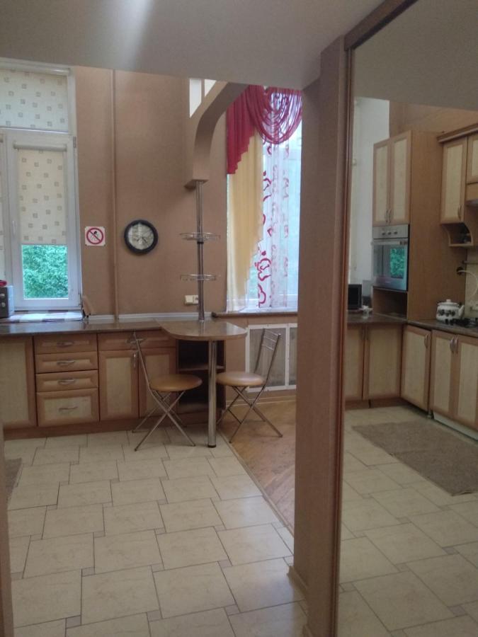 Центр, Євгена Коновальця, 3 Apartman Luck Kültér fotó