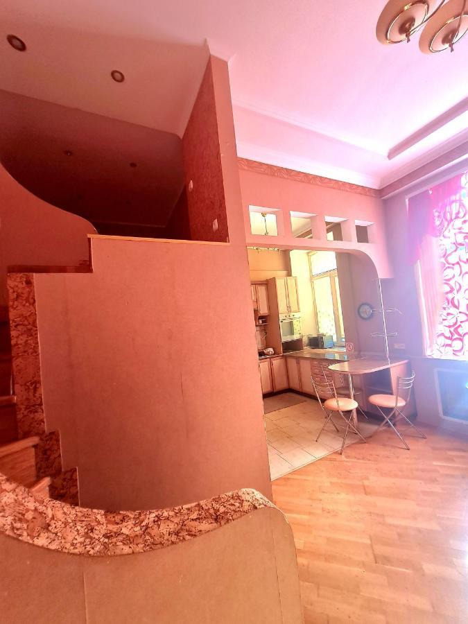 Центр, Євгена Коновальця, 3 Apartman Luck Kültér fotó